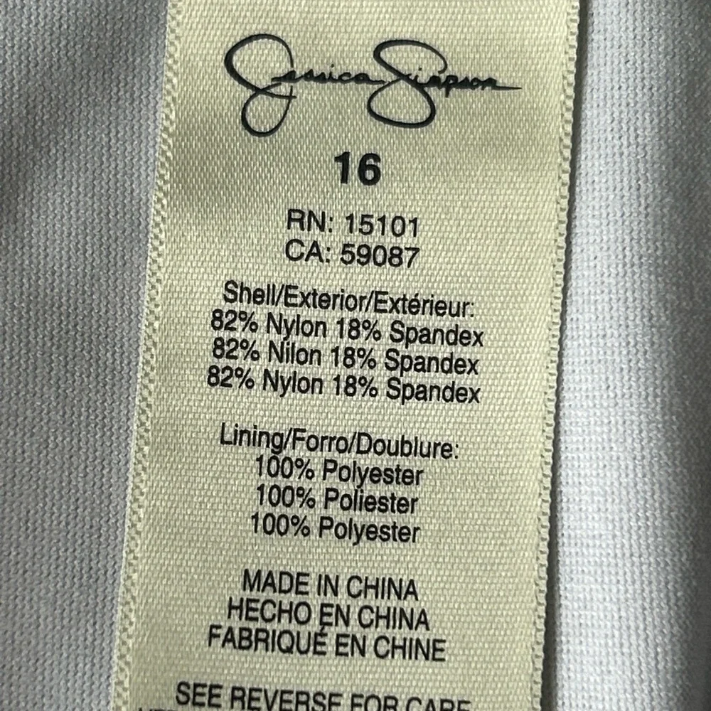 Jessica Simpson rose see primarily